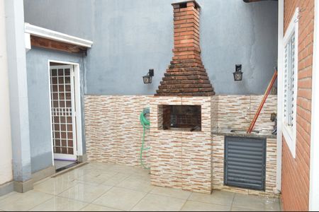 Casa de condomínio para alugar com 210m², 3 quartos e 2 vagasÁrea g