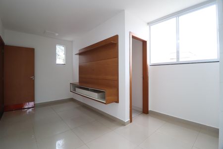 Sala de apartamento para alugar com 2 quartos, 50m² em Novo Mundo, Uberlândia