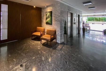 Apartamento à venda com 69m², 2 quartos e 1 vaga Apartamento à venda com 69m², 2 quartos e 1 vagaHall Entrada