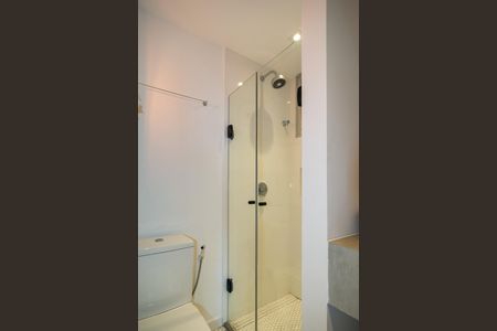 Apartamento à venda com 69m², 2 quartos e 1 vaga Apartamento à venda com 69m², 2 quartos e 1 vagaBanheiro Social