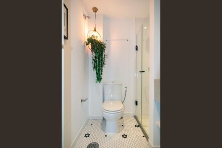 Apartamento à venda com 69m², 2 quartos e 1 vaga Apartamento à venda com 69m², 2 quartos e 1 vagaBanheiro Social