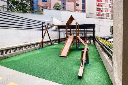 Apartamento à venda com 69m², 2 quartos e 1 vaga Apartamento à venda com 69m², 2 quartos e 1 vagaPlayground