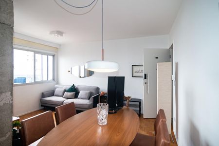Apartamento à venda com 69m², 2 quartos e 1 vaga Apartamento à venda com 69m², 2 quartos e 1 vagaSala