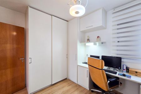 Apartamento à venda com 72m², 2 quartos e 2 vagas Apartamento à venda com 72m², 2 quartos e 2 vagasSuíte 1