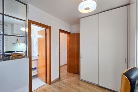 Apartamento à venda com 72m², 2 quartos e 2 vagas Apartamento à venda com 72m², 2 quartos e 2 vagasSuíte 1