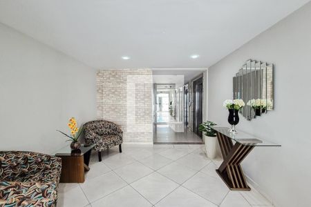 Apartamento à venda com 72m², 2 quartos e 2 vagas Apartamento à venda com 72m², 2 quartos e 2 vagasÁrea comum - Hall