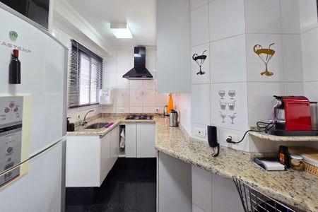 Apartamento à venda com 72m², 2 quartos e 2 vagas Apartamento à venda com 72m², 2 quartos e 2 vagasCozinha