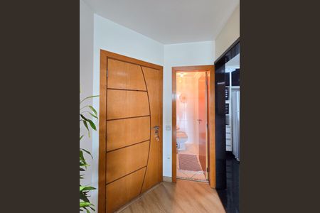 Apartamento à venda com 72m², 2 quartos e 2 vagas Apartamento à venda com 72m², 2 quartos e 2 vagasEntrada