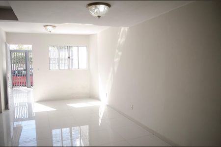 Casa para alugar com 3 quartos, 168m² em Setor Leste Universitário, Goiânia