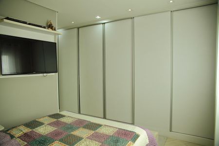 Apartamento à venda com 104m², 3 quartos e 3 vagasSuíte 1 