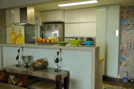 Apartamento à venda com 104m², 3 quartos e 3 vagasCozinha 