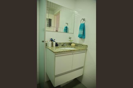 Apartamento à venda com 104m², 3 quartos e 3 vagasBanheiro de Serviço 