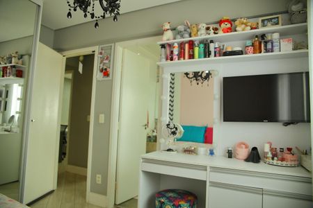 Apartamento à venda com 104m², 3 quartos e 3 vagasSuíte 2 