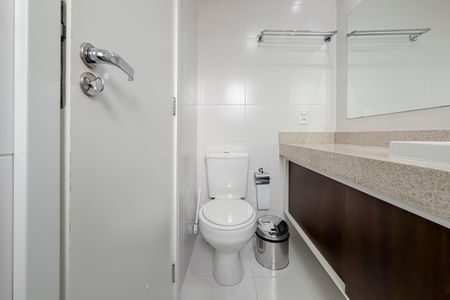 Apartamento à venda com 111m², 3 quartos e 3 vagasBanheiro da Suíte Master