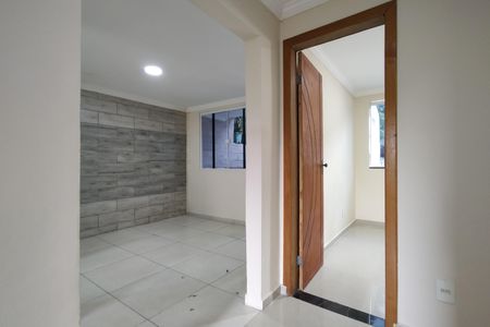 Sala de apartamento para alugar com 2 quartos, 120m² em Taquara, Rio de Janeiro