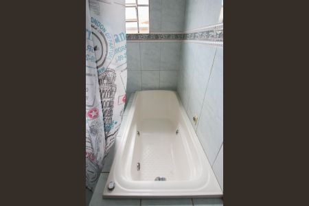 Casa para alugar com 110m², 3 quartos e 1 vagaBanheiro