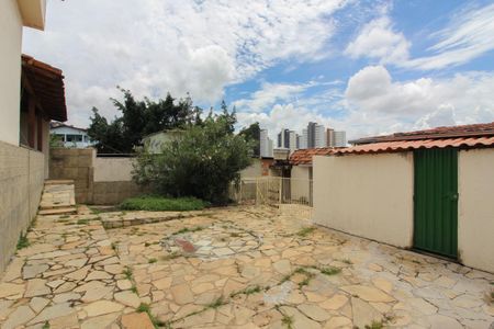 Casa para alugar com 110m², 3 quartos e 1 vagaQuintal