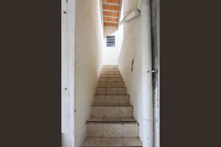 Casa para alugar com 110m², 3 quartos e 1 vagaEscada