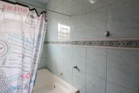 Casa para alugar com 110m², 3 quartos e 1 vagaBanheiro