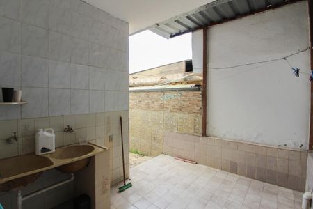 Casa para alugar com 110m², 3 quartos e 1 vagaÁrea de Serviço