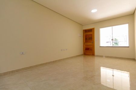 Casa à venda com 120m², 3 quartos e 2 vagasSala