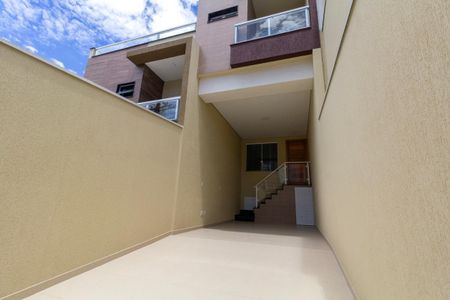 Casa à venda com 120m², 3 quartos e 2 vagasGaragem