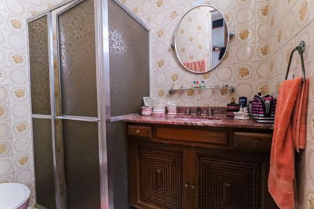 Casa de condomínio para alugar com 250m², 4 quartos e 4 vagas Casa de condomínio para alugar com 250m², 4 quartos e 4 vagasBanheiro da Suíte