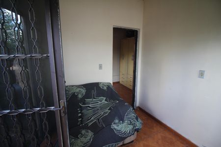 Sala de casa à venda com 2 quartos, 360m² em Água Branca, Contagem