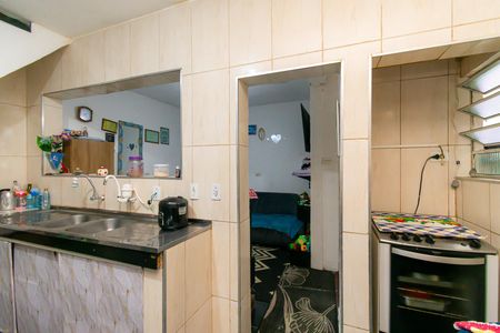 Casa à venda com 120m², 7 quartos e 1 vaga Casa à venda com 120m², 7 quartos e 1 vagaCozinha