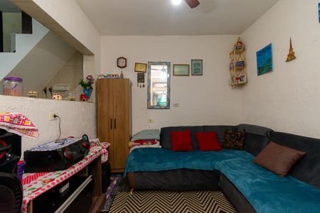 Casa à venda com 120m², 7 quartos e 1 vaga Casa à venda com 120m², 7 quartos e 1 vagaSala