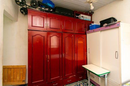 Casa à venda com 120m², 7 quartos e 1 vaga Casa à venda com 120m², 7 quartos e 1 vagaQuarto 1