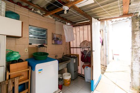 Casa à venda com 120m², 7 quartos e 1 vaga Casa à venda com 120m², 7 quartos e 1 vagaCasa 2 - Área de Serviço