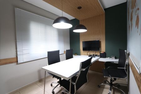 Apartamento para alugar com 45m², 2 quartos e 1 vagaÁrea comum - Sala de Reunião