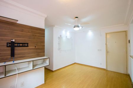 Sala de apartamento para alugar com 2 quartos, 47m² em Parque Sao Vicente, Santo André