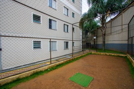Apartamento para alugar com 47m², 2 quartos e 1 vaga Apartamento para alugar com 47m², 2 quartos e 1 vagaÁrea comum - Quadra esportiva