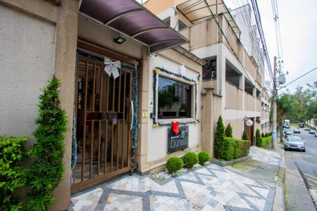 Apartamento para alugar com 47m², 2 quartos e 1 vaga Apartamento para alugar com 47m², 2 quartos e 1 vagaFachada