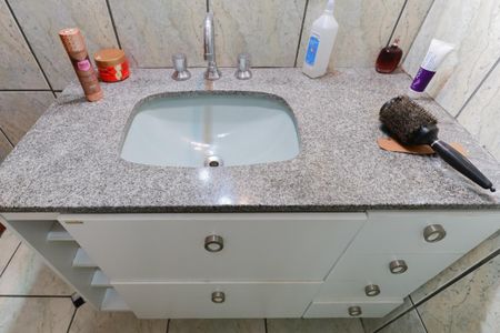 Casa para alugar com 280m², 2 quartos e 2 vagasBanheiro da suíte