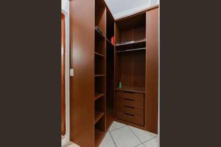 Casa para alugar com 280m², 2 quartos e 2 vagasCloset da suíte