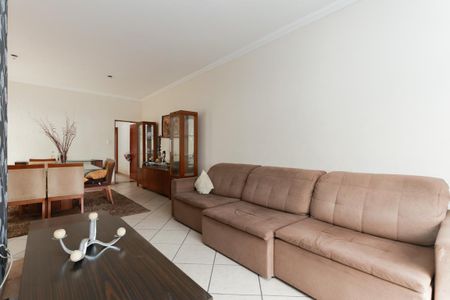 Casa para alugar com 280m², 2 quartos e 2 vagasSala