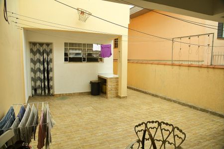 Casa à venda com 197m², 3 quartos e 3 vagasQuintal 