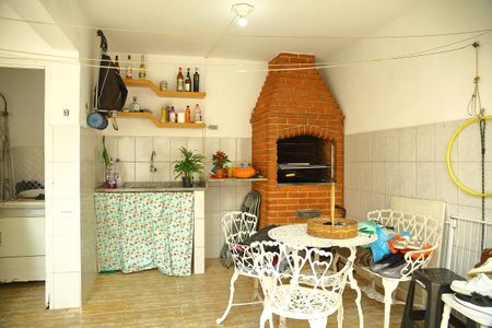 Casa à venda com 197m², 3 quartos e 3 vagasQuintal/Churrasqueira 