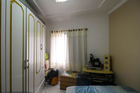 Quarto 2 de casa para alugar com 2 quartos, 78m² em Vila Ema, São Paulo