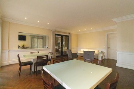 Apartamento à venda com 135m², 3 quartos e 2 vagas Apartamento à venda com 135m², 3 quartos e 2 vagasÁrea comum