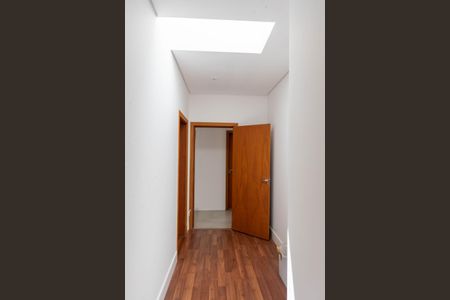 Corredor de casa de condomínio à venda com 3 quartos, 200m² em Swiss Park, Campinas