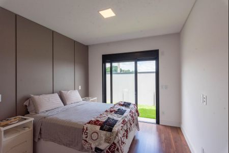 Casa de condomínio à venda com 200m², 3 quartos e 2 vagas Casa de condomínio à venda com 200m², 3 quartos e 2 vagasSuíte 1