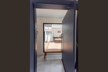 Hall de entrada de casa de condomínio à venda com 3 quartos, 200m² em Swiss Park, Campinas