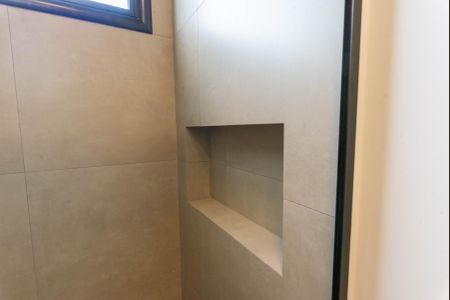 Casa de condomínio à venda com 200m², 3 quartos e 2 vagas Casa de condomínio à venda com 200m², 3 quartos e 2 vagasBanheiro da Suíte 2