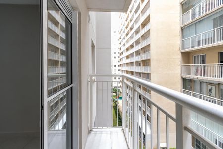 Apartamento para alugar com 35m², 2 quartos e sem vagaVaranda