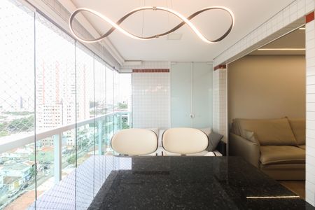 Apartamento para alugar com 97m², 3 quartos e 2 vagasVaranda 