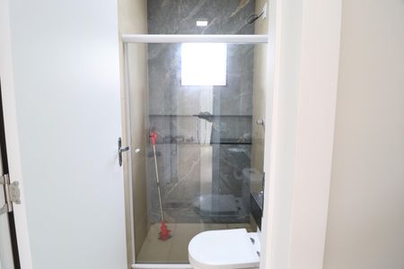 Casa para alugar com 50m², 2 quartos e 4 vagasBanheiro Social